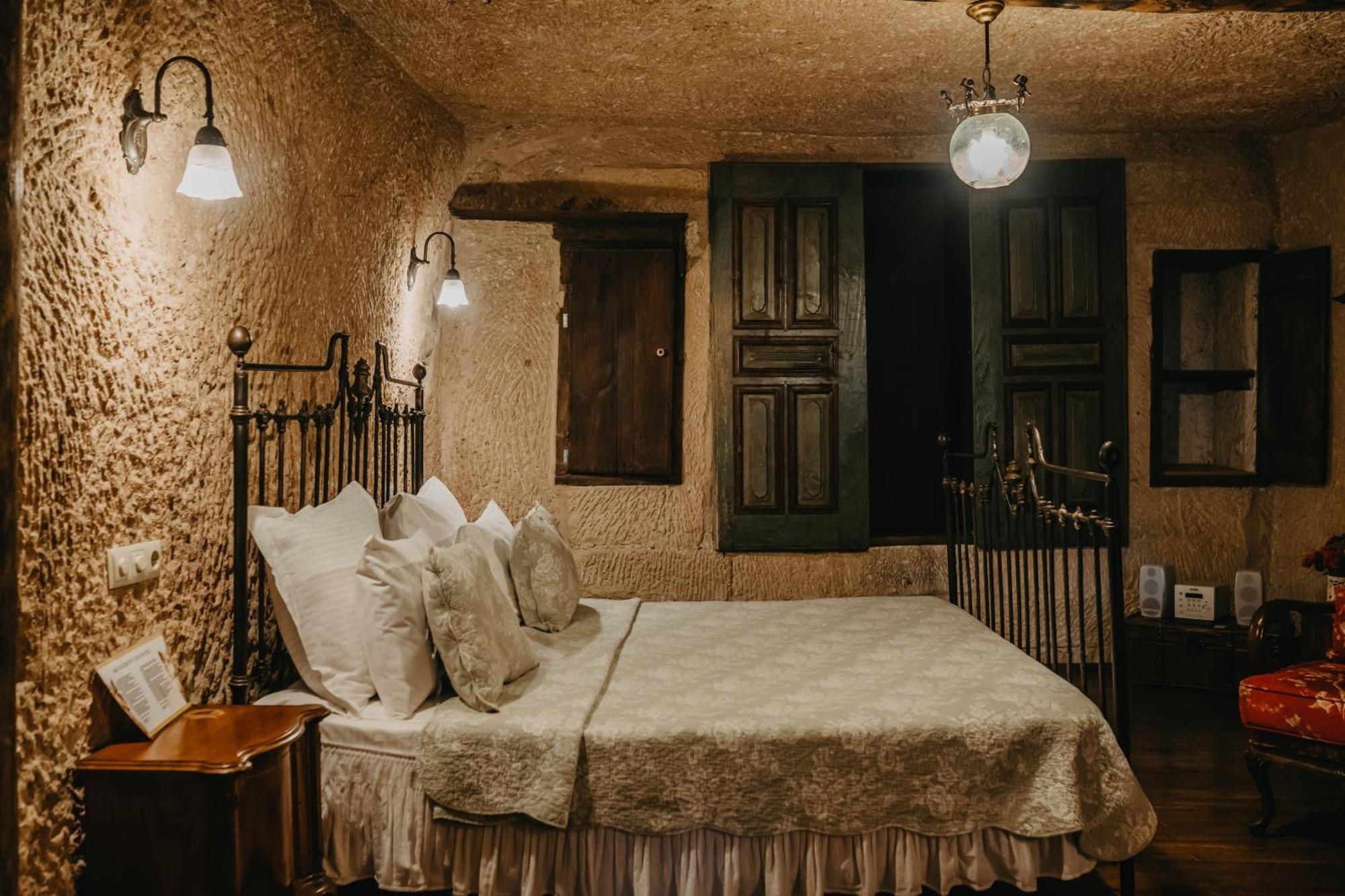 เมเลกเลเรวี เคฟ โฮเต็ล Hotel อูร์กุบ ภายนอก รูปภาพ